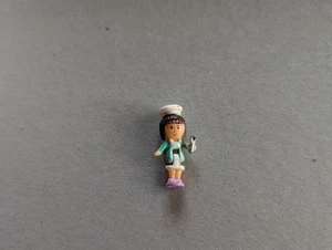 Vintage Bluebird Polly Pocket 1993 Pizzeria Chef Belinda Puppe - Bild 1 von 4