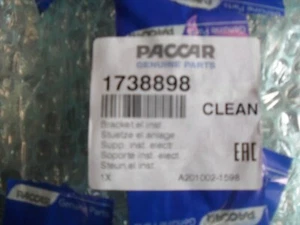 PACCAR ENGINE WIRING BRACKET P/N 1738898 - Picture 1 of 3
