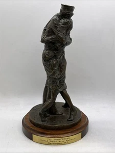 Homecoming Statue by Stanley Bleifeld Signed Washington Memorial Navy 1989 Vtg - Picture 1 of 13