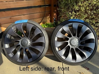 Tesla Model 3 Performance 2022 O.E. Ruedas Uberturbine de 20", neumáticos P-Zero, TPMS Foto 1 de 4