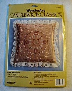 WonderArt Candlewick Classics Kit "Medallion" #5644 Stitchery Pillow Cover - Picture 1 of 5
