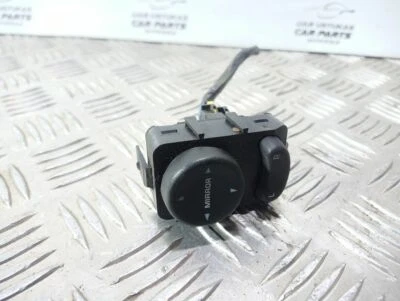 Chrysler Voyager 1998 Switch Adjuster Exterior Mirror 4685317 UST57247 - image 1 of 3