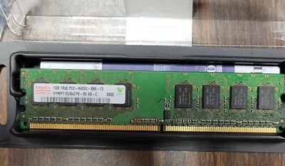Hynix DIMM DDR2 Memory (HYMP112U64CP8S6ABC) 2GB (2x1GB) PC2 6400 - Image 1 of 2