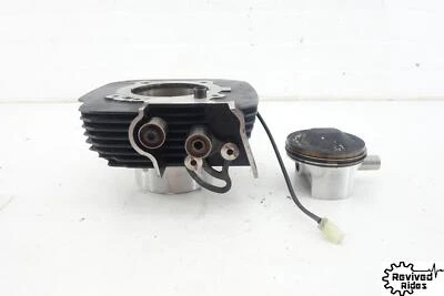 09-11 Ducati Monster 696 cilindro vertical 1.985 millas motor jarra pistón Foto 1 de 4