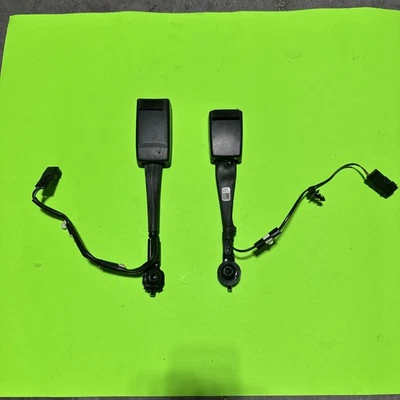 2016-2019 Ford Explorer Front driver left & Right  Side Seat Seatbelt Buckle OEM - Image 1 of 4