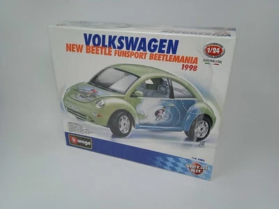 Bburago Metal Kit Volkswagen New Beetle Funsport Beetlemania 1998 - Cod. 5582 - Immagine 1 di 4