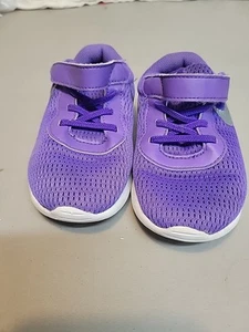 Nike Hook & Loop Strap Revolution 3 Shoe 818386-505 Purple Size 10c - Picture 1 of 4