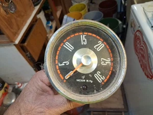 Vintage Stewart Warner 4-in Vacuum Gauge 0-30 IN. Hg. Untested 815802 - Foto 1 di 13