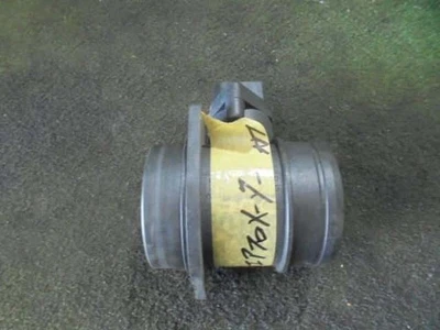 Medidor de flujo de aire VOLKSWAGEN Golf 2002 GH-1JAZJ [usado] [PA01146980] Foto 1 de 2