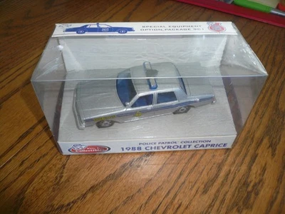 Chevrolet Caprice S. Carolina State Police Patrol 1988 White Rose Collectibles Foto 1 de 4