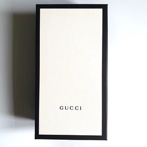 Gucci Black/White Shoe Box 32x17x11.cm - Responsibility Card, Filler & Lining - Picture 1 of 10