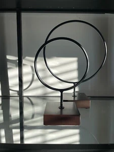  Dekorative moderne Fundstücke Metallringe auf Ständer, 3er Set Deko, schwarz, 3  - Bild 1 von 6