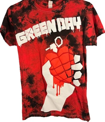 Mens Greenday M & O Gold T Shirt Tie Dye Red Black Size XS Cotton Heart Fist - Image 1 of 4