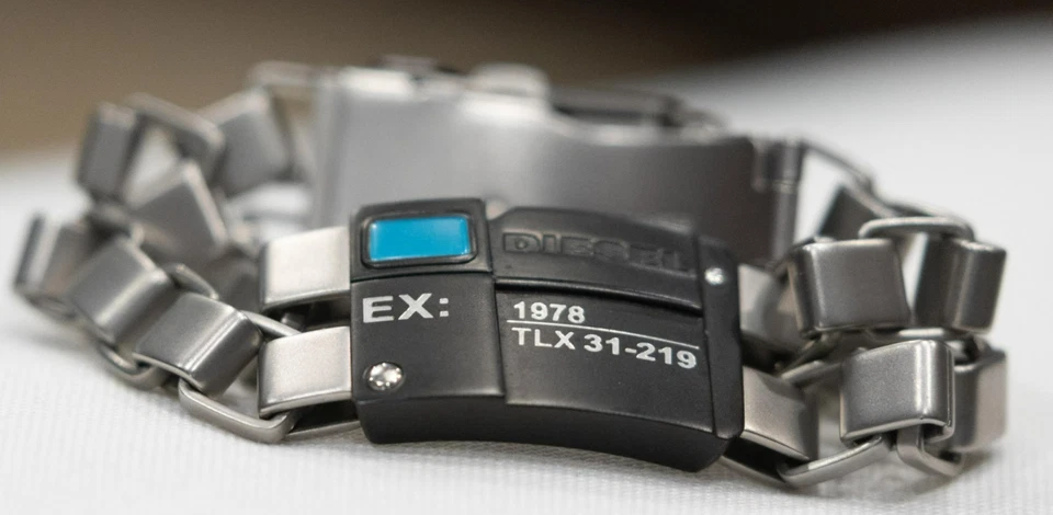 Diesel Hombre "Only the Brave" Pulsera Acero Inoxidable Banda de Eslabones Foto 1 de 4