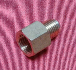Adaptador macho Metric Fitting M14X1.5 M14 hembra a JIC 1/4 AN-04 UNF 7/16-20 - Imagen 1 de 1