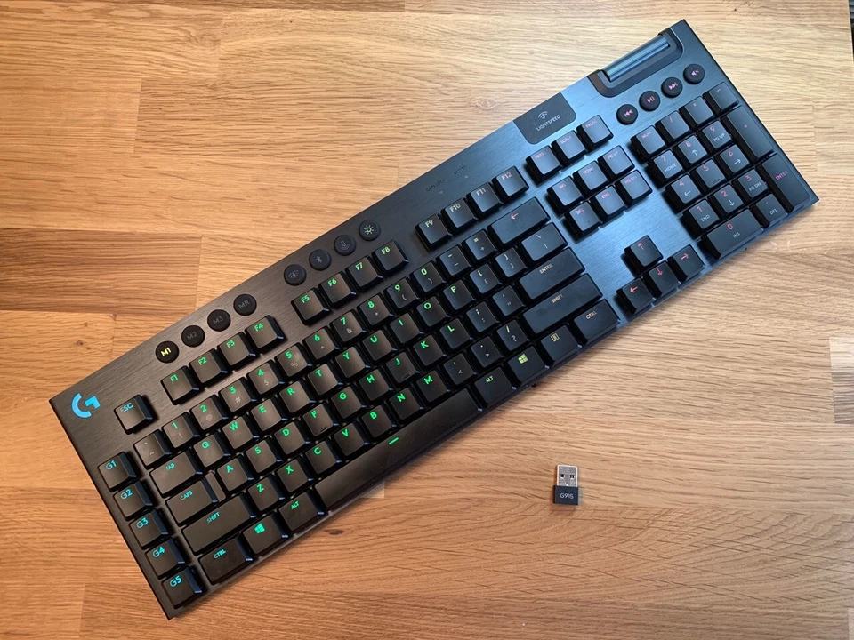 Logitec G915 LIGHTSPEED 100 percent WIRELESS MECHANICAL GAMING KEYBOARD BLACK - Image 1 of 1