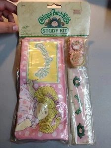 NOS Vintage 1983 Cabbage Patch Kids Study Kit Pencil Case Eraser Ruler Sharpener - Picture 1 of 3