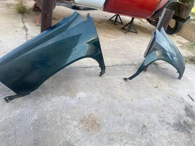 Honda Odyssey 2003 guardabarros y capó verde oscuro Foto 1 de 2