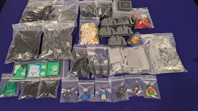 LEGO Batman: The Batcave The Penguin and Mr Freeze&rsquo;s Invasion 2006 Complete