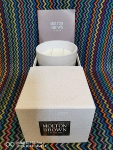 MOLTON BROWN COCO & SANDALWOOD SCENTED 3 WICK CANDLE 480g - NEW - DISCONTINUED - Picture 1 of 5