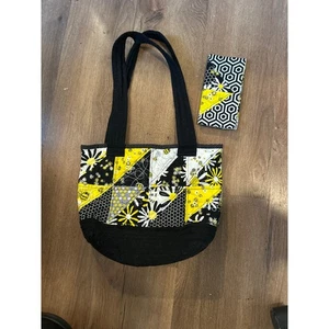 Handmade Quilted Tote Bag Bee Daisy Honeycomb Black Yellow Fabric Purse - Picture 1 of 6