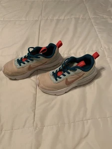 Nike Air Max Intrlk Kinder Sportschuhe Jugend Größe 1,5 Y Guava Ice Red Stardust  - Bild 1 von 8