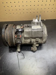 2005-2007 Jeep Grand Cherokee 4.7L A/c Air Compressor - Picture 1 of 5