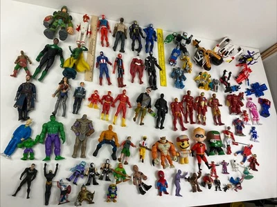 Lote Mixto De 75 Figuras De Acción Pequeñas Y Medianas Alta Calidad Transformers Iron Man Foto 1 de 4