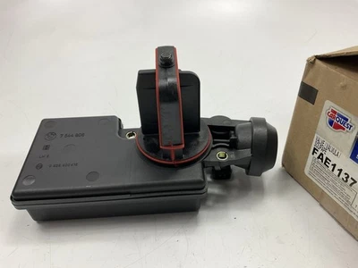 Carquest FAE1137 Engine Intake Manifold Runner Control Valve - Image 1 of 4