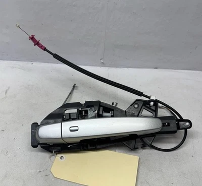 2019-2025 CHEVROLET BLAZER FRONT LEFT DRIVER SIDE EXTERIOR DOOR HANDLE OEM - Image 1 of 4