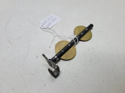 KAWASAKI THROTTLE SHAFT & PLATES 16041-7037 & 16025-7012 - Imagem 1 de 2