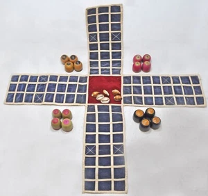 Antique Traditional Chopad Chopar Game Complete Board Wooden Pawns Shells - Picture 1 of 6