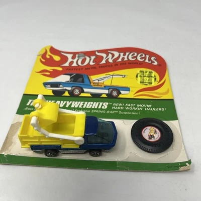 Hot Wheels Redline The Heavyweights Blue Scooper Truck With Card And Button - Image 1 of 4