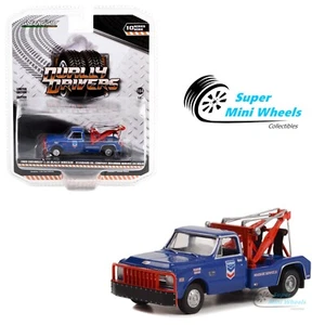 Greenlight 1:64 1969 Chevrolet C-30 Dually Wrecker Standard Oil Company Roadside - Picture 1 of 2