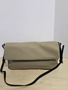 Bolso Cole Haan Caqui - Imagen 1 de 11