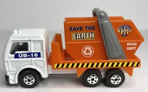 Yatming Dump Tipper Truck 1:64 Scale Diecast Toy Save The Earth UB-16 Road ~GR - Picture 1 of 13