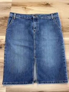 J Crew Denim Jean Pencil Skirt Medium Wash Knee Length Size 8 Mid Slit 59209 - Picture 1 of 9