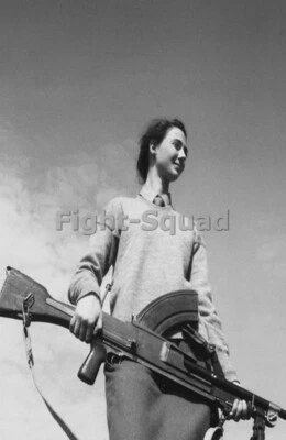 Foto Fotografía Guerra Civil Española 1936-1939 Mujeres Joven Luchadora con B... - Imagen 1 de 3