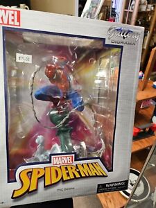 Marvel Gallery Comic Spider-Man Statue Diorama Brand New
