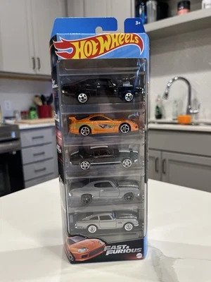Paquete de 5 Hot Wheels Fast And Furious 2023 - Toyota Supra, Dodge Charger, Mustang Foto 1 de 3