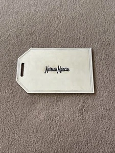 Authentic Neiman Marcus Gift Silver-tone Metal Tag “OH WHAT FUN IT IS TO GIVE “ - Picture 1 of 2