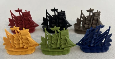 Game of Life Pirates the Caribbean Dead Man’s Chest - Lot of 6 Replacement Ships - Image 1 of 4