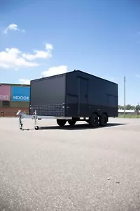 Enclosed 4.5M x 2M X 2M Trailer - Picture 1 of 7