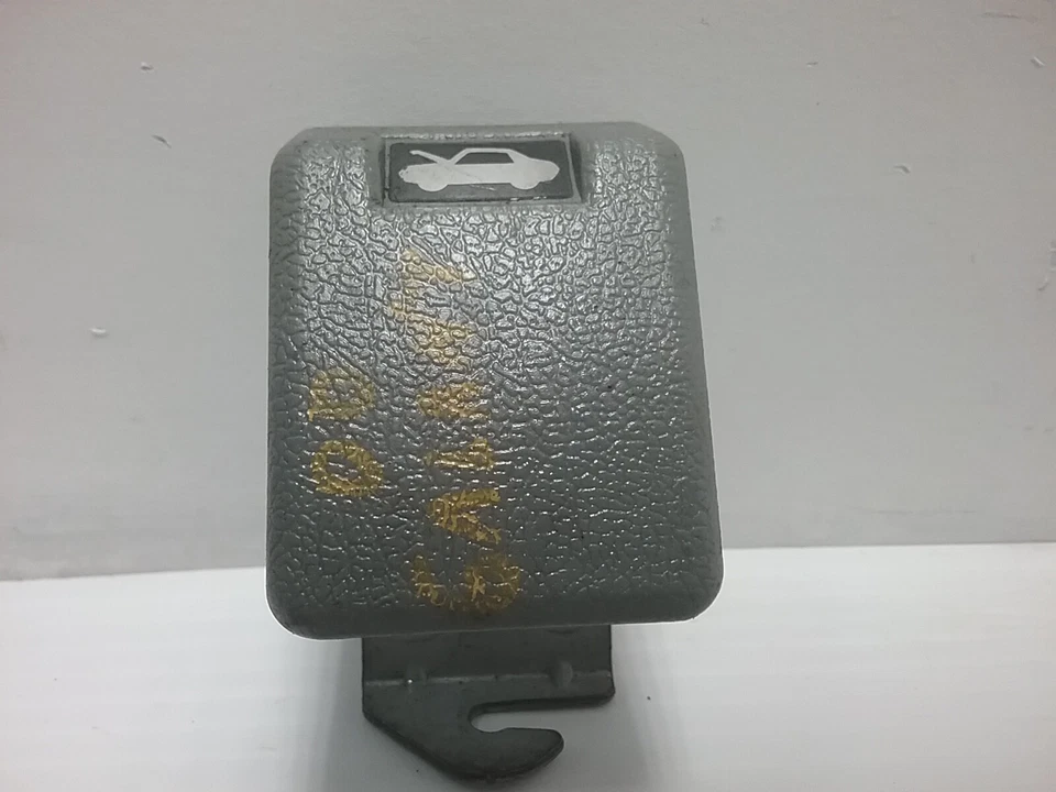 1999-2003 Mitsubishi Galant передний капот открытый ручка переключатель (серый цвет) - Изображение 1 из 4