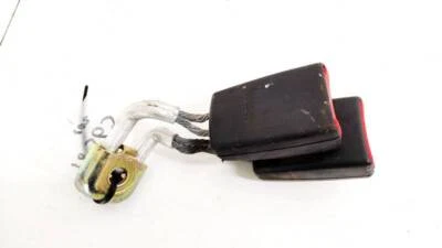 Soporte cinturón seguridad Volkswagen Golf 2005 (hebilla cinturón seguridad) trasero derecho #1910618-42 Foto 1 de 4