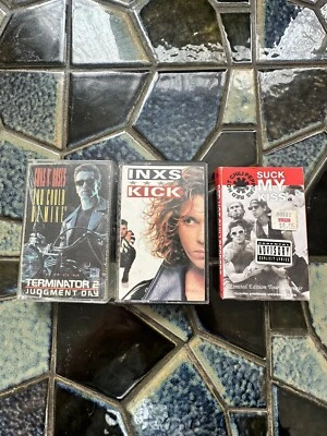 3 X Vintage Music Cassette Tapes INXS, GUNS N ROSES, RED HOT CHILI PEPPERS - Bild 1 von 4