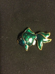 Swarovski Green Enamel Fish Brooch with Black Crystal Eye - Picture 1 of 8