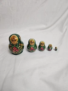 Vintage Matroschka russische verschachtelte Puppen handbemalt 5 Stück Set signiert rot - Bild 1 von 5