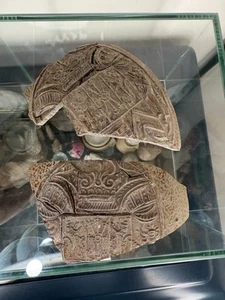 Pair Of Matching Bellarmine Medallion Fragments, Coat Of Arms - Picture 1 of 5