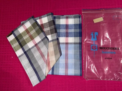 6 mouchoirs en pur fil  coton  44 cm x 44 cm  réf M26 - Photo 1/2